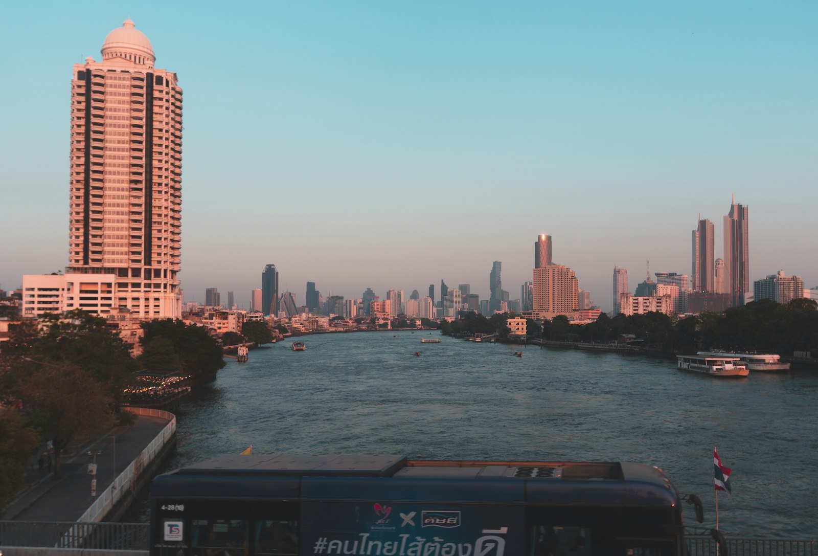 Chao Phraya Sky Park