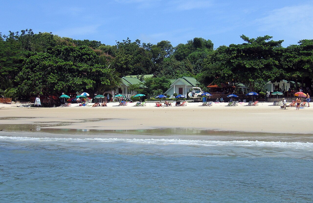 Koh Samet snorkeling islet